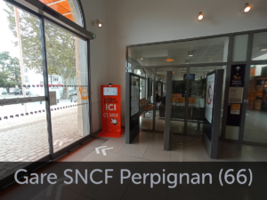Borne gare SNCF Perpignan